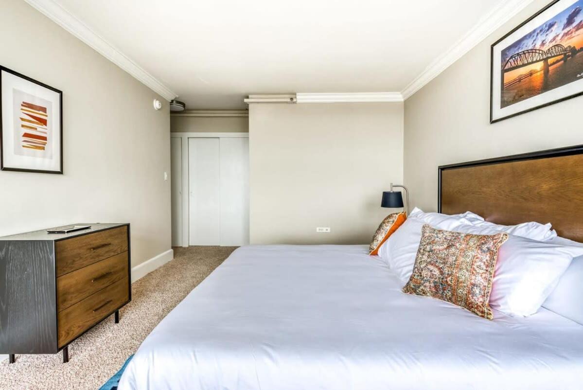 Cozysuites 800 Tower 2Br With Gym! 26 Louisville Luaran gambar